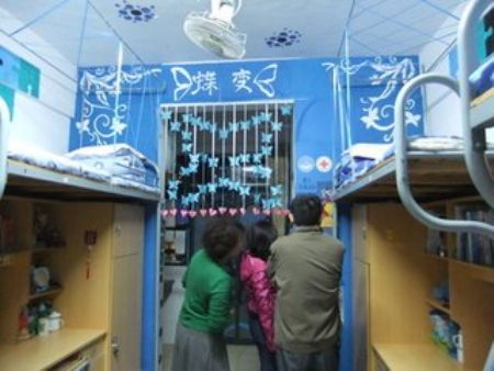 南昌大學(xué)宿舍圖片_寢室圖片15