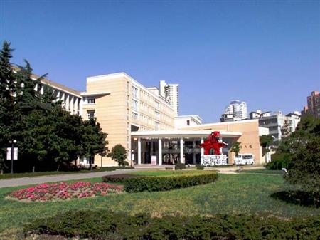 東華大學(xué)校園圖片_校園圖片4