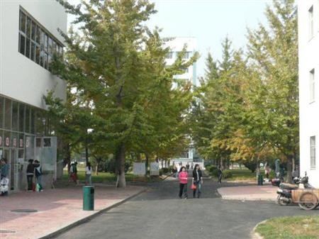 遼東學(xué)院校園圖片_校園圖片2