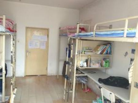 沈陽(yáng)醫(yī)學(xué)院宿舍圖片_寢室圖片15