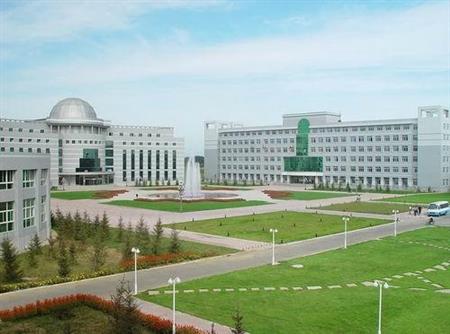 沈陽醫(yī)學(xué)院校園圖片_校園圖片4