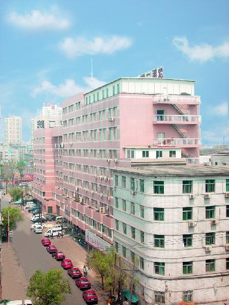 沈陽醫(yī)學(xué)院校園圖片_校園圖片6