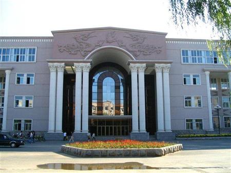 鞍山師范學(xué)院校園圖片_校園圖片3