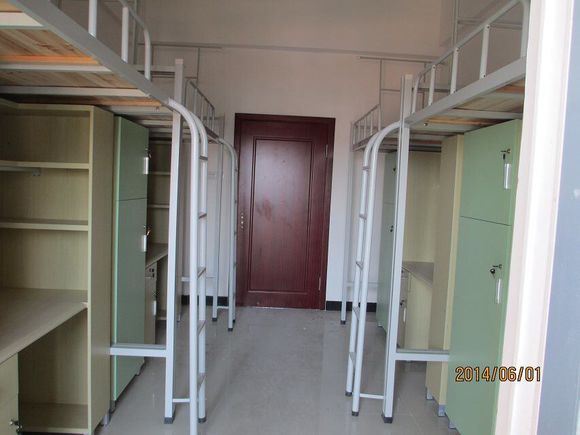 廣州醫(yī)科大學(xué)宿舍圖片_寢室圖片10