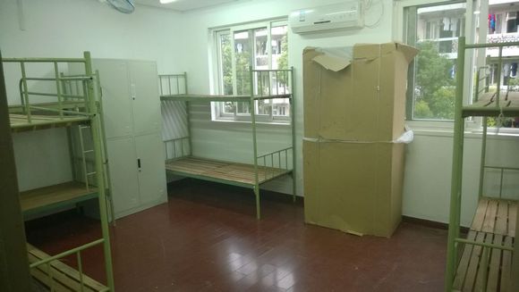 上海體育學(xué)院宿舍圖片_寢室圖片13