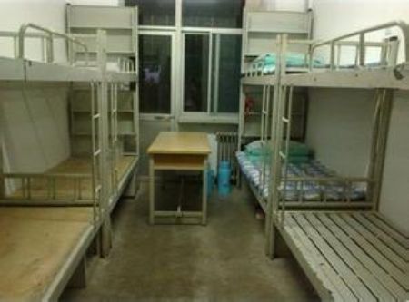延安大學(xué)宿舍圖片_寢室圖片14