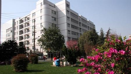 云南中醫(yī)學(xué)院校園圖片_校園圖片3