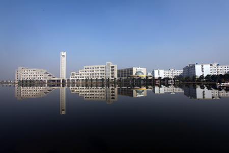 紅河學院校園圖片_校園圖片3