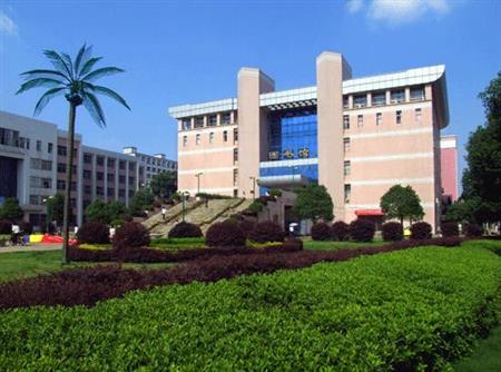 湖南商學(xué)院校園圖片_校園圖片2