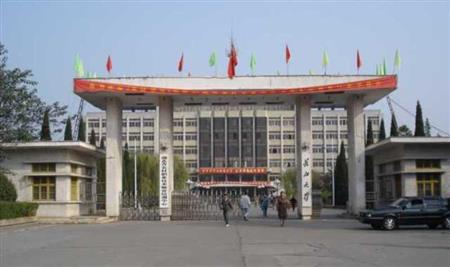 長江大學(xué)校園圖片_大學(xué)圖片7