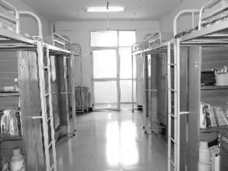 內(nèi)蒙古工業(yè)大學(xué)宿舍圖片_寢室圖片16