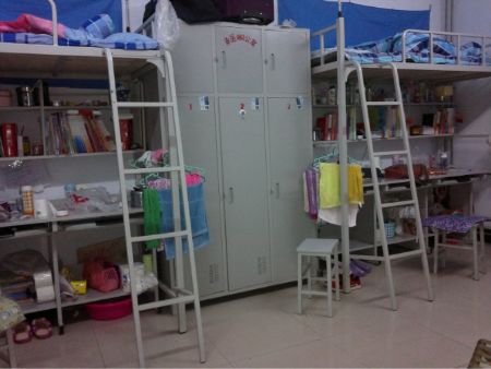 承德醫(yī)學(xué)院宿舍圖片_寢室圖片13