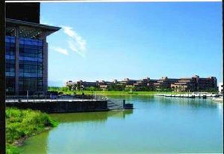 承德醫(yī)學(xué)院校園圖片_大學(xué)圖片2