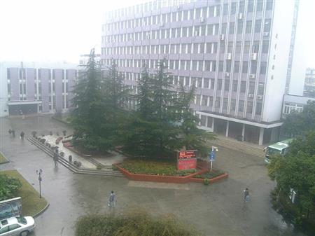 上海醫(yī)療器械高等專科學(xué)校校園圖片_大學(xué)圖片3