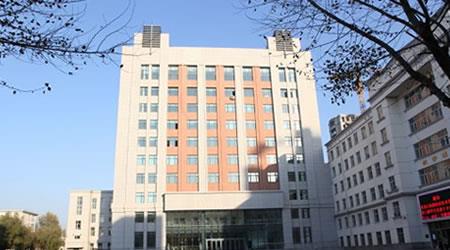 黑龍江旅游職業(yè)技術(shù)學(xué)院校園圖片_大學(xué)圖片3