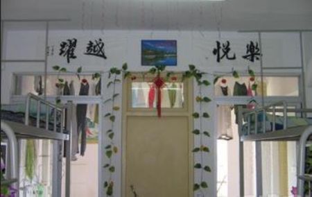 四川水利職業(yè)技術(shù)學(xué)院宿舍圖片_寢室圖片6