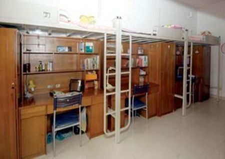 天津國土資源和房屋職業(yè)學(xué)院宿舍圖片_寢室圖片5