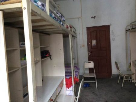 宜賓學(xué)院宿舍圖片_寢室圖片18