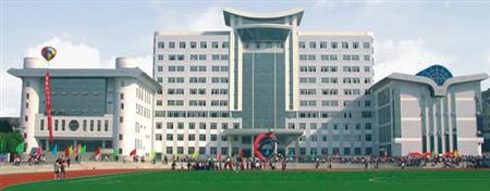 湖北交通職業(yè)技術(shù)學(xué)院校園圖片_校園圖片2