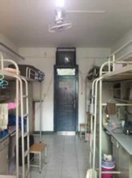 西京學(xué)院宿舍圖片_寢室圖片14