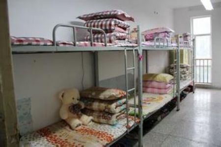 安順學(xué)院宿舍圖片_寢室圖片12