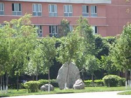 新疆交通職業(yè)技術學院校園圖片_校園圖片4