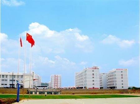 武漢工程職業(yè)技術(shù)學(xué)院校園圖片_大學(xué)圖片2