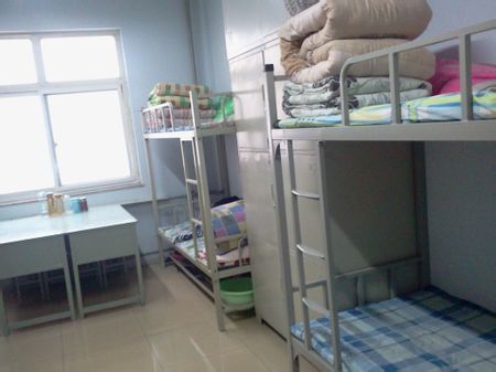 河北工程大學(xué)科信學(xué)院宿舍圖片_寢室圖片4