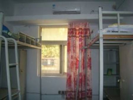 鄭州電力職業(yè)技術(shù)學(xué)院宿舍圖片_寢室圖片4