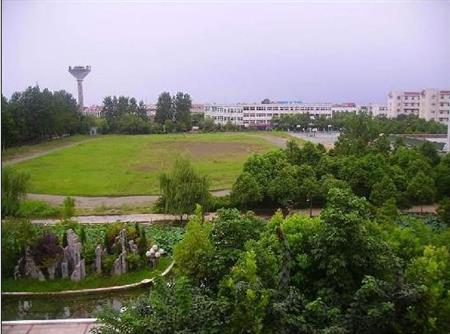 武漢生物工程學(xué)院校園圖片_大學(xué)圖片2