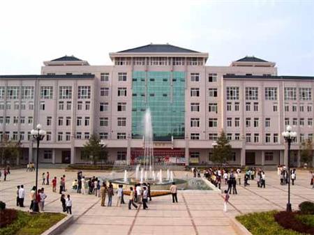 武漢生物工程學(xué)院校園圖片_大學(xué)圖片3