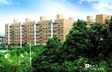 湖南大眾傳媒職業(yè)技術(shù)學(xué)院校園圖片_大學(xué)圖片2
