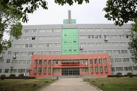 湖南生物機電職業(yè)技術(shù)學院校園圖片_大學圖片2