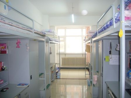 哈爾濱工業(yè)大學(xué)宿舍圖片_寢室圖片17