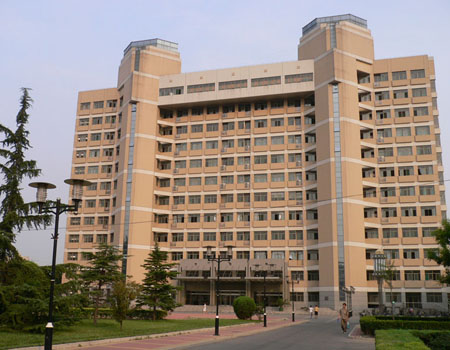 河北工業(yè)大學(xué)校園圖片_大學(xué)圖片2