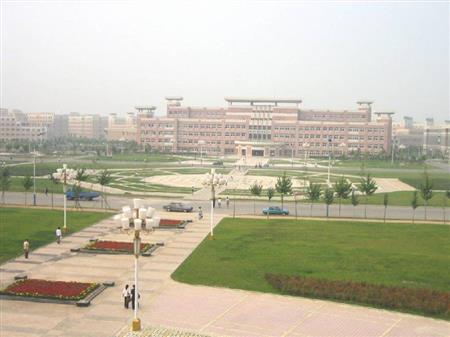 遼寧大學(xué)校園圖片_大學(xué)圖片6