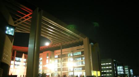 天津財經(jīng)大學(xué)校園圖片_大學(xué)圖片3